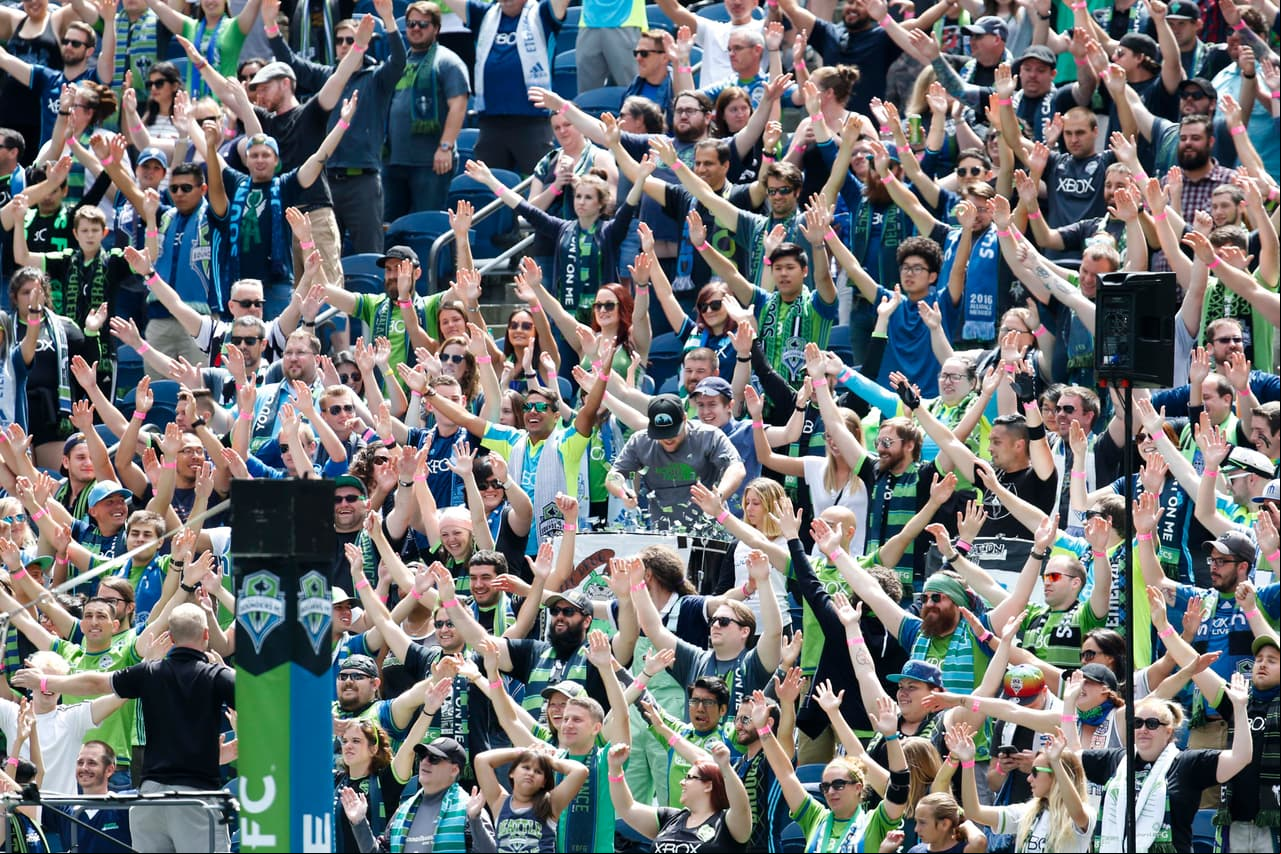 ASISTENCIA A LOS ESTADIOS – Los Seattle Sounders fue una vez más el equipo con más aficionados en su estadio a lo largo de la temporada con un promedio de 42,636 personas por partido. La MLS, por su parte, consiguió ser la sexta liga de fútbol más atendida del mundo por encima de la Serie A y la Ligue 1.