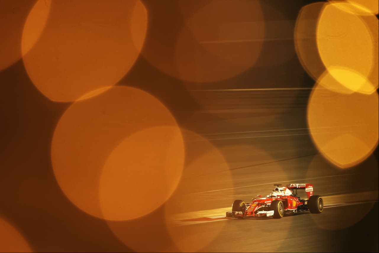 Sebastian Vettel en práctica previa al Gran Premio de Bahrein 2016.