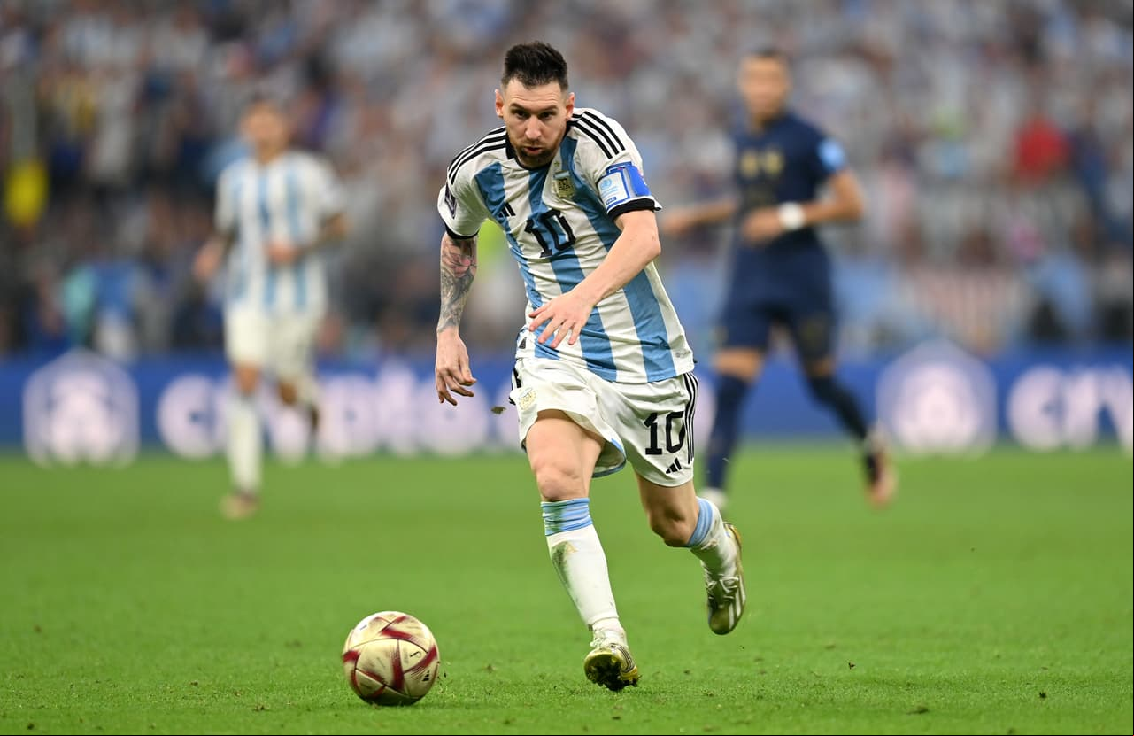 Los flamantes campeones mundiales en Qatar 2022 estrenan su corona.