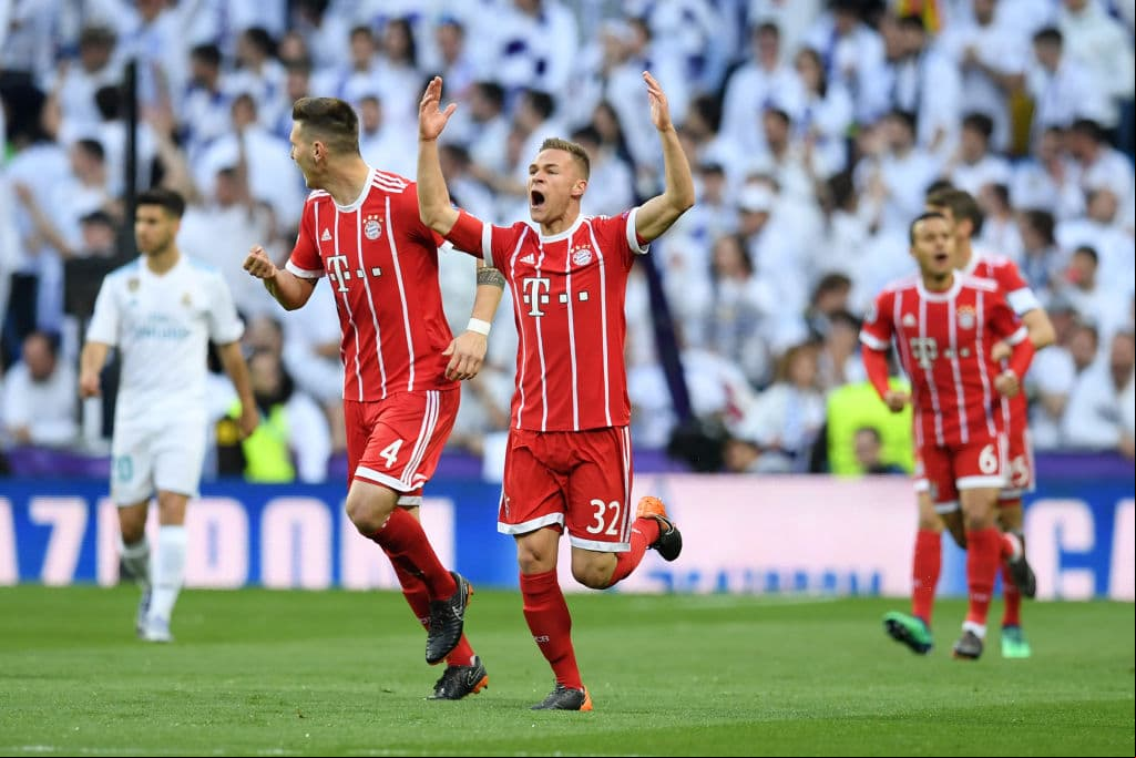 El joven lateral Joshua Kimmich del Bayern Munich está en este equipo ideal por su calidad y talento, sobre todo por su técnica de marcar rivales. Su club tuvo como tope la ronda de semifinales.