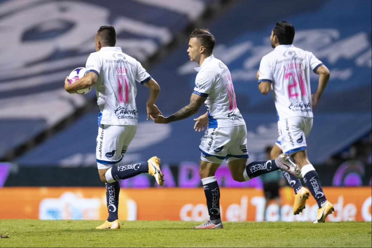 Puebla se metía al partido con un tremendo testarazo de Álvarez (77').
