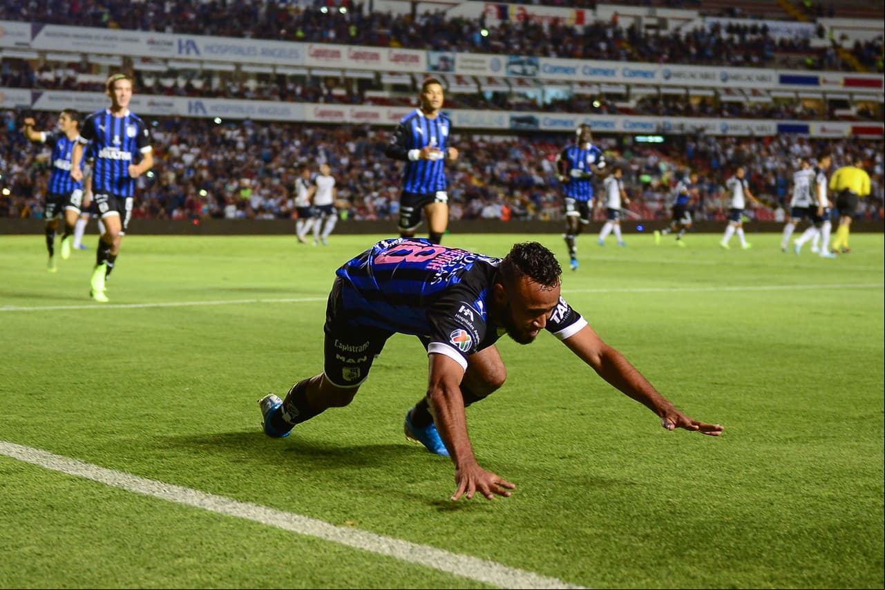 Querétaro se afianza en la parte alta de la tabla general tras vencer 2-1 a Monterrey.
