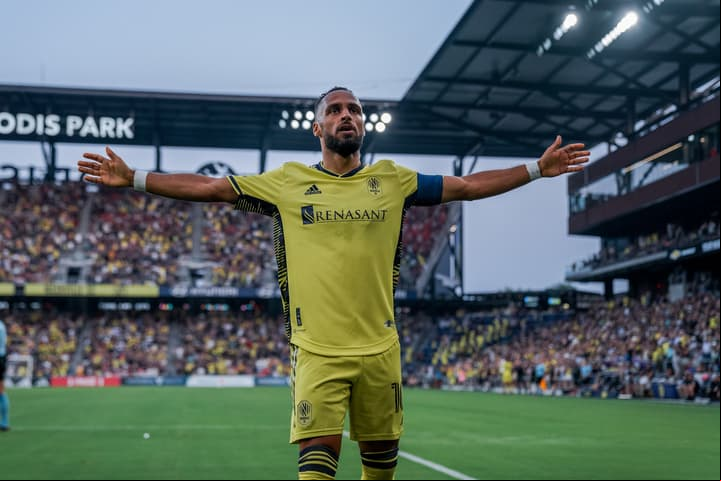 ¿Augurio de campeón? Hany Mukhtar alcanzó el podio de Giovinco y Keane
