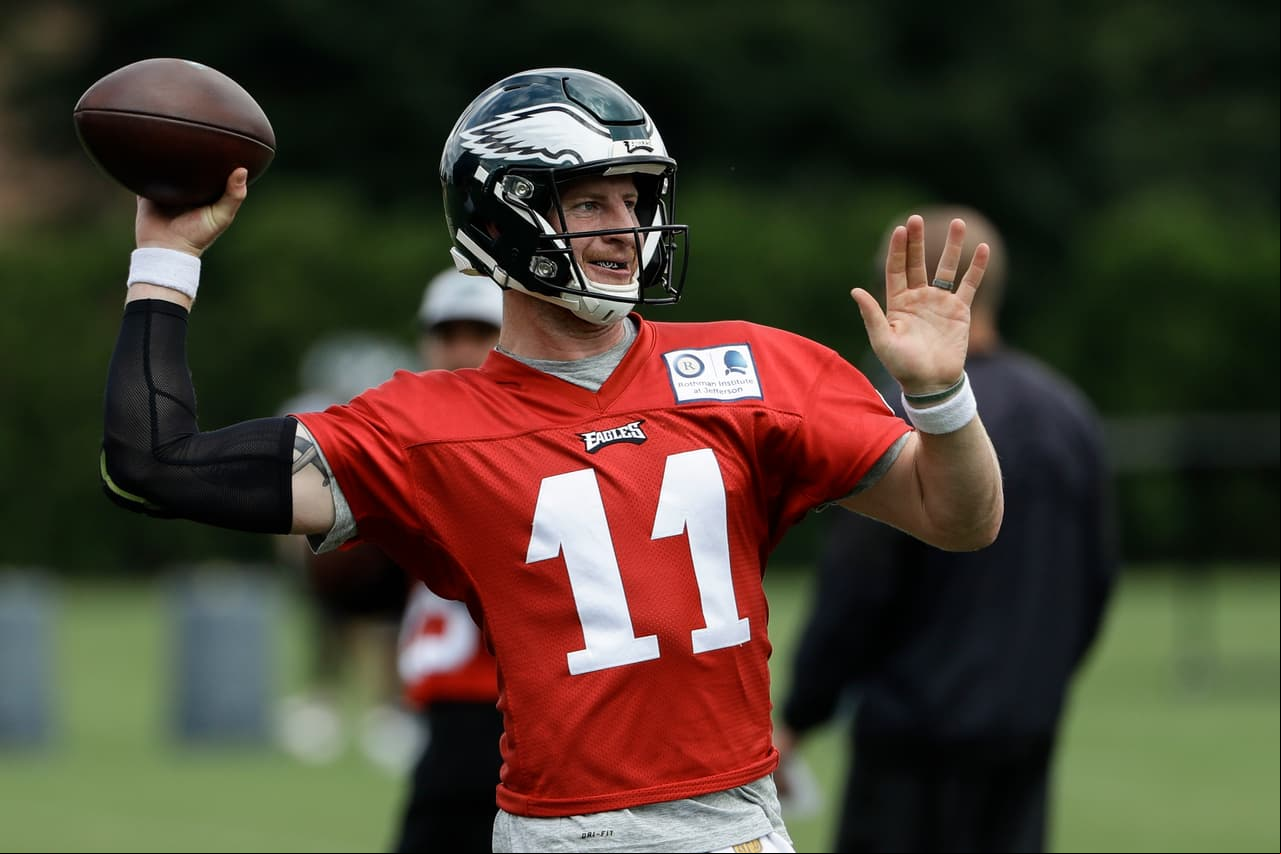 5) 
<b>Carson Wentz, Philadelphia Eagles</b>. Suponiendo que se reponga al 100% de su rotura de ligamentos, que acabó su 2017, tiene la materia prima para ser un quarterback top 5 en la siguiente década.