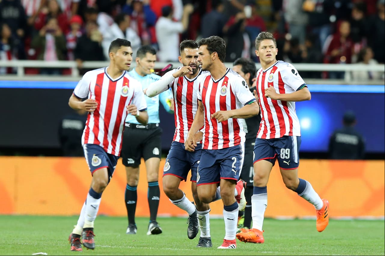 El que menos opciones tiene es 
<b>Chivas, </b>que está pensando más en la Concacaf Liga de Campeones. Sin embargo, en caso de ganarle a Atlas y León llegaría a 21 puntos. Faltaría esperar varios resultados, parece imposible.