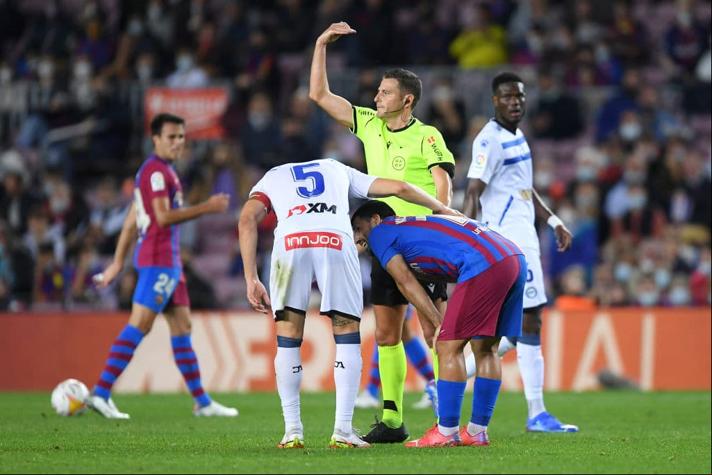 El Barcelona no aprovecha sus llegadas, descuidan y terminan dejando ir la victoria para conformarse con un empate 1-1.