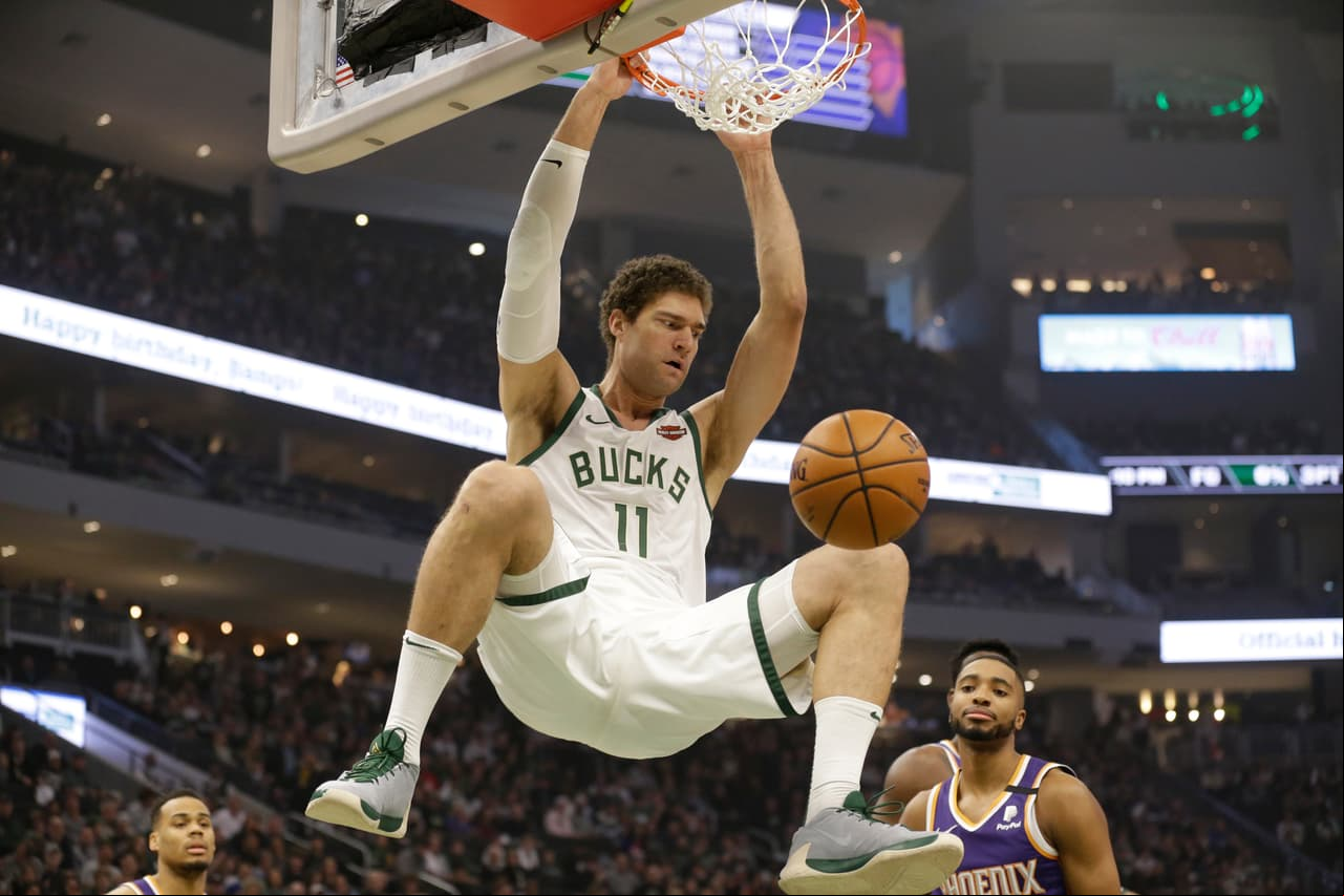 Milwaukee Bucks se encuentran en el camino de 70 victorias y su diferencial de puntos por cada 100 posesiones está empatado con los Chicago Bulls de 1996-97, la mejor marca en 24 años. Su récord es 42-7.