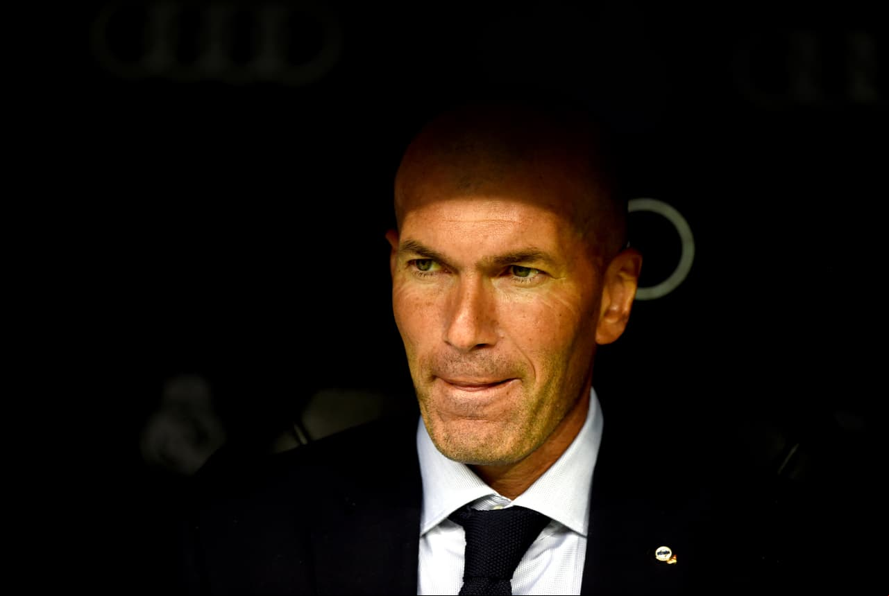 El Real Madrid consumó un gran primer tiempo y vencía 3-0 con doblete de Karim Benzema y uno más de Casemiro pero en la segunda mitad sufrió, recibió goles de Mayoral y Melero, dos ex madridistas, y una atajada de Courtois salvó el posible empate.