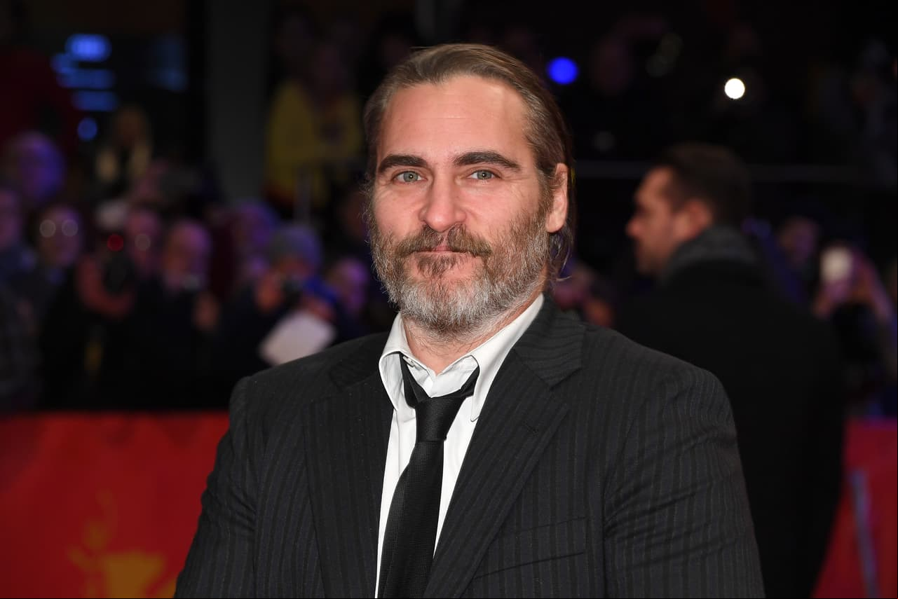  Joaquin Phoenix le rindió tributo a Heath Ledger y nos hizo reír en el proceso