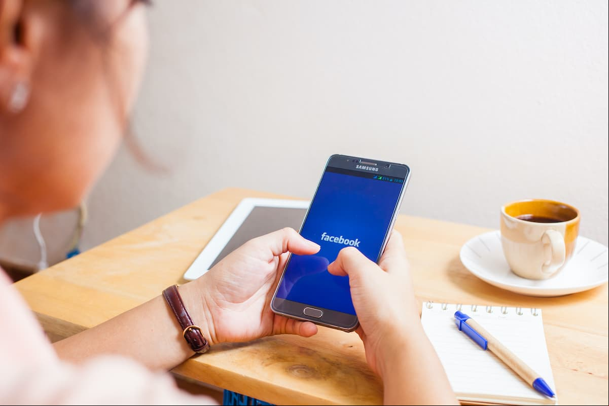 Facebook estrenó los avatares personalizados y te decimos cómo hacer el tuyo paso a paso