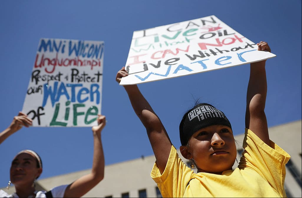 «Escudos humanos», una iniciativa que busca proteger a los protestantes del oleoducto Dakota Access